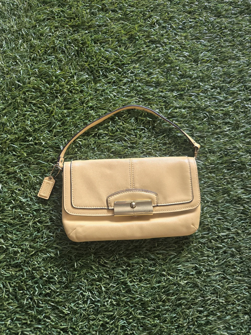 Coach Kristin Yellow Leather Convertible Wristlet / Mini Bag. Hi, sorry I couldn